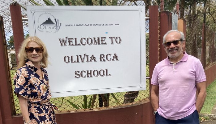 Richard-Jacqui-Olivia-RCA-School-768x1024